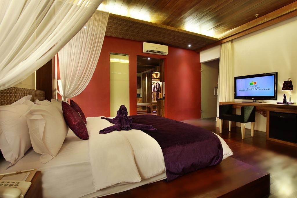 Hotel Grand Mega & Bali 4*